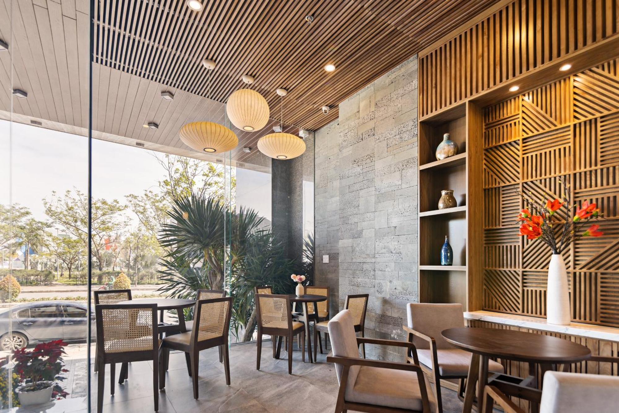 Hoang Thinh Hotel & Apartment Danang Екстериор снимка